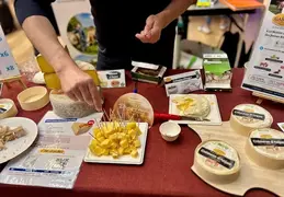 665-biocoop-au-gre-des-saisonsfete-des-vins-et-des-fromages-12.webp